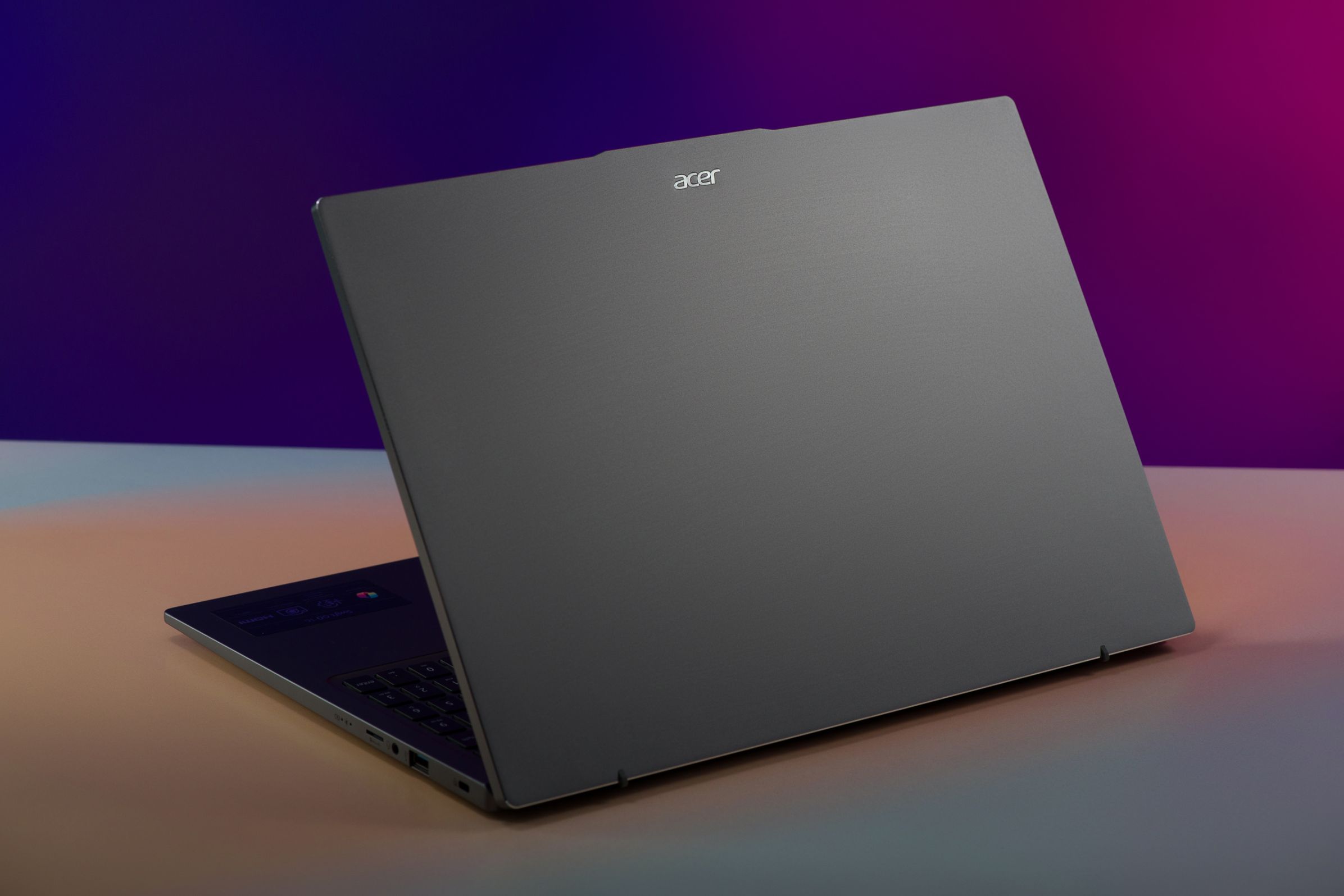 Acer Swift Go 16 AI Laptop - $899.99