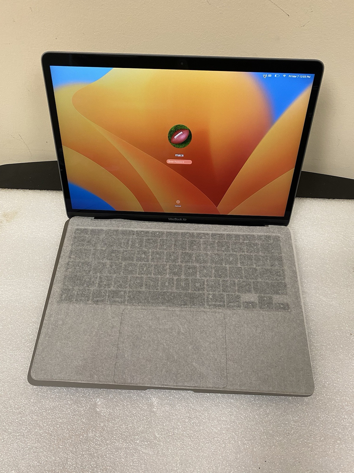 Apple MacBook Air 13" with M5 Chip, 16GB RAM, 512GB - $950